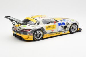 Mercedes SLS AMG GT3 #21 Rowe Racing Arnold / Roloff / Seyffarth / Jäger ADAC 24 Hours Nürburgring 2013 Minichamps 1:18 15113 - pilt 2/6