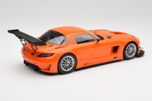 Mercedes SLS AMG GT3 C197 Street Oranž Minichamps 1:18 151113105 Metall - pilt 2/6