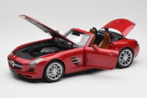 Mercedes SLS AMG R197 Roadster Le Mans Punane Minichamps 1:18 100039030 Metall - pilt 2/8