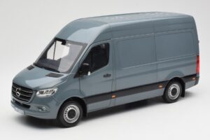 Mercedes Sprinter W907 Sinihall Norev 1:18 183423 Metall