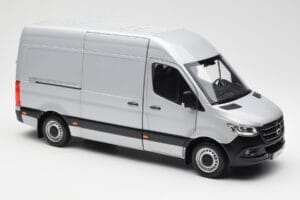 Mercedes Sprinter W907 Hõbedane Norev 1:18 183424 Metall - pilt 6/8