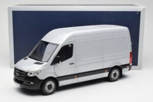 Mercedes Sprinter W907 Hõbedane Norev 1:18 183424 Metall - pilt 8/8