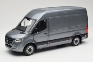 Mercedes Sprinter W907 Kaubik Selenite Grey Metallic Norev 1:18 B66004163 Metall