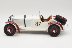 Mercedes SSKL #87 R. Caracciola Valge 1931 Bburago 1:18 3002-P1 Metall - pilt 3/6