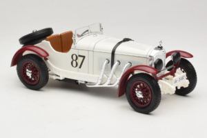 Mercedes SSKL #87 R. Caracciola Valge 1931 Bburago 1:18 3002-P1 Metall - pilt 4/6