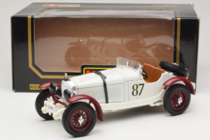 Mercedes SSKL #87 R. Caracciola Valge 1931 Bburago 1:18 3002-P1 Metall - pilt 6/6