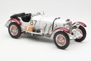 Mercedes SSKL R. Caracciola / W. Sebastian Mille Miglia Winner 1931 CMC 1:18 M-055 Metall - pilt 4/6