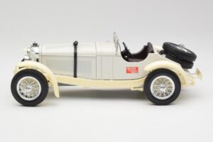 Mercedes SSKL Valge & Kreemjas Bburago 1:18 3002-M1 Metall - pilt 3/6