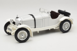 Mercedes SSKL Valge 1931 Bburago 1:18 3002-M2 Metall