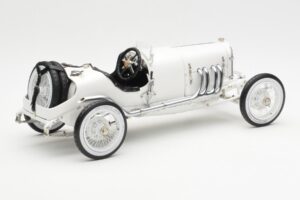 Mercedes Targa Florio Valge CMC 1:18 M-206 Metall - pilt 2/6