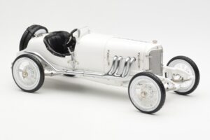 Mercedes Targa Florio Valge CMC 1:18 M-206 Metall - pilt 4/6