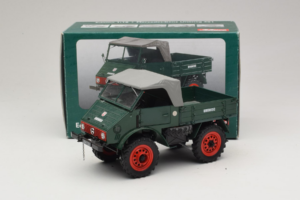 Mercedes Unimog 401 Roheline Schuco 1:18 135 Metall - pilt 8/8