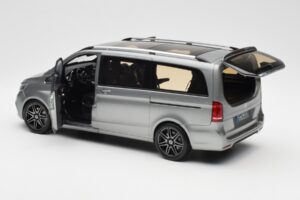 Mercedes V-Class W447 AMG Line Hall Metallik Norev 1:18 183488 Metall - pilt 6/9