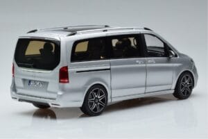 Mercedes V-Class V260 AMG Line Hõbedane Norev 1:18 183871 Metall - pilt 3/10