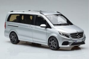 Mercedes V-Class V260 AMG Line Hõbedane Norev 1:18 183871 Metall - pilt 6/10