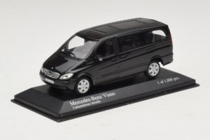 Mercedes Viano Must Minichamps 1:43 400032210 Metall - pilt 2/4