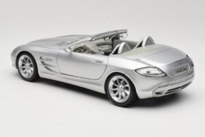 Mercedes Vision SLR Roadster Hõbedane Maisto 1:18 B66962107 Metall - pilt 7/8