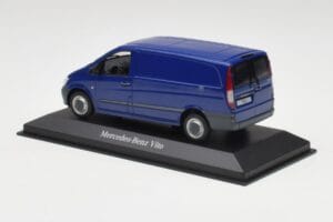 Mercedes Vito Atlantis Sinine Minichamps 1:43 B66960525 Metall - pilt 3/4