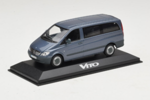 Mercedes Vito W638 Lugano Grey Minichamps 1:43 B67871201 Metall - pilt 2/4