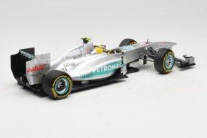 Mercedes W03 #8 N. Rosberg Mercedes AMG Petronas Showcar 2012 Minichamps 1:18 110120078 Metall - pilt 2/7