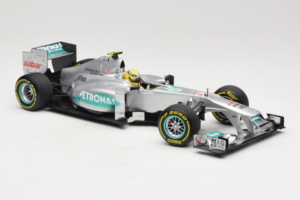 Mercedes W03 #8 N. Rosberg Mercedes AMG Petronas Showcar 2012 Minichamps 1:18 110120078 Metall - pilt 4/7