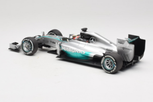 Mercedes W05 #44 L. Hamilton Mercedes AMG Petronas Chinese Grand Prix Winner 2014 Minichamps 1:18 110140244 Metall - pilt 5/7