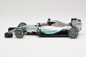 Mercedes W06 #44 L. Hamilton F1 World Champion 2015 Dealer Edition Minichamps 1:18 B66960539 Metall - pilt 3/7