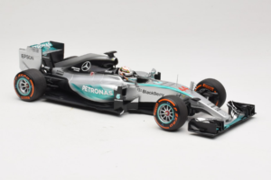 Mercedes W06 #44 L. Hamilton Mercedes AMG Petronas Japanese Grand Prix Winner 2015 Minichamps 1:18 110150344 Metall - pilt 4/7