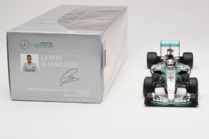 Mercedes W06 #44 L. Hamilton Mercedes AMG Petronas United States Grand Prix Winner World Champion 2015 Minichamps 1:18 110150 - pilt 6/7