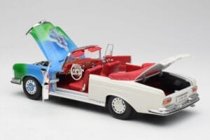 Mercedes 280SE W108 Tricolor Maisto 1:18 56014 Metall - pilt 5/8