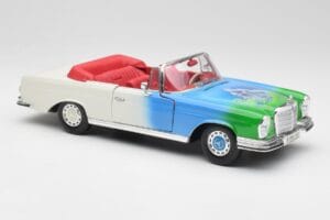 Mercedes 280SE W108 Tricolor Maisto 1:18 56014 Metall - pilt 6/8