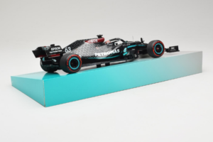 Mercedes W11 #63 G. Russell Mercedes AMG Petronas Sakhir Grand Prix 2020 Minichamps 1:18 113201663 Vaik - pilt 3/7