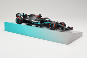 Mercedes W11 #63 G. Russell Mercedes AMG Petronas Sakhir Grand Prix 2020 Minichamps 1:18 113201663 Vaik - pilt 4/7
