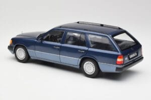 Mercedes 300D W124 T-Modell Nautical Sinine Norev 1:18 183962 Metall - pilt 7/8