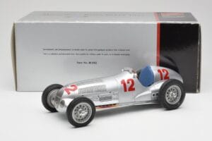 Mercedes W125 #12 R. Caracciola Grand Prix 1937 CMC 1:18 M-052 Metall - pilt 6/6