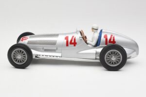 Mercedes W125 #14 Daimler-Benz AG M. von Brauchitsch 2nd Place German GP 1937 Minichamps 1:18 155373114 Metall - pilt 3/6