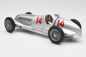 Mercedes W125 #14 Daimler-Benz AG M. von Brauchitsch 2nd Place German GP 1937 Minichamps 1:18 155373114 Metall - pilt 5/6