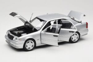 Mercedes C36 AMG W202 Silver Metallic Norev 1:18 183380 Metall - pilt 2/8