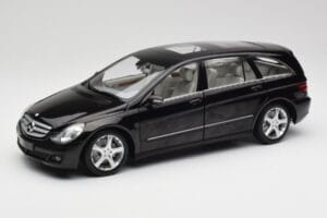 Mercedes R-Class W251 Obsidian Must Minichamps 1:18 150034601 Metall