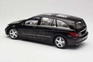 Mercedes R-Class W251 Obsidian Must Minichamps 1:18 150034601 Metall - pilt 7/8