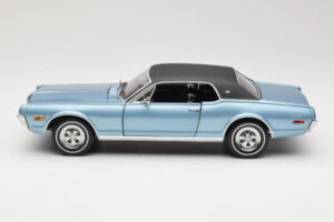 Mercury Cougar XR-7 Sinine Sun Star 1:18 1562 Metall - pilt 4/8