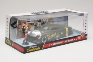 Mercury Gotham or Bust With Harley Quinn Figure Metals Diecast 1:24 30456 Metall - pilt 2/3