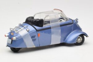 Messerschmitt KR200 Sinine Revell 1:18 08944 Metall - pilt 2/6