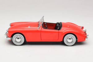 MG A 1600 Roadster Mk I Elvis Presley Blue Hawaii Movie GreenLight 1:18 13524 Metall - pilt 4/8