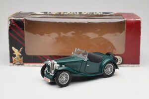 MG TC Midget Shires Green Road Legends 1:18 92468 Metall - pilt 8/8