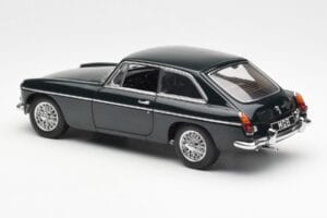 MGB GT Mk2 Coupe Racing Roheline AUTOart 1:18 76602 Metall - pilt 7/8