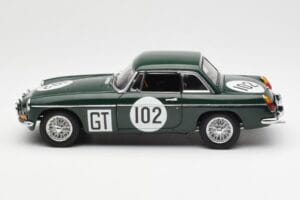 MGB GT Mk2 Nurburgring Roheline AUTOart 1:18 86781 Metall - pilt 4/8