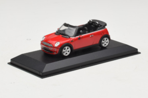 Mini Cooper R52 Kabriolett Punane Minichamps 1:43 431138230 Metall - pilt 2/4