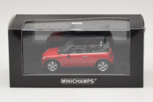 Mini Cooper R52 Kabriolett Punane Minichamps 1:43 431138230 Metall - pilt 4/4