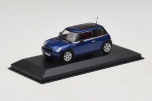 Mini Cooper Sinine Minichamps 1:43 MINI009 Metall - pilt 2/5